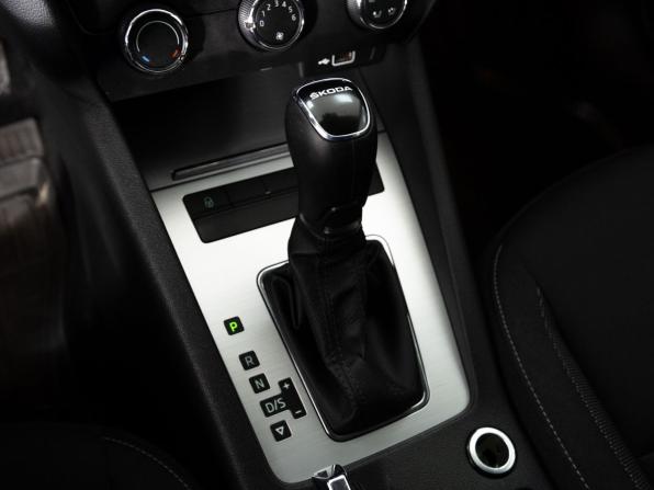 Skoda Octavia III (A7) Рестайлинг с пробегом 2019 года, цена 1 748 000 рублей, 119128 км, лифтбек, Автокод Объявления