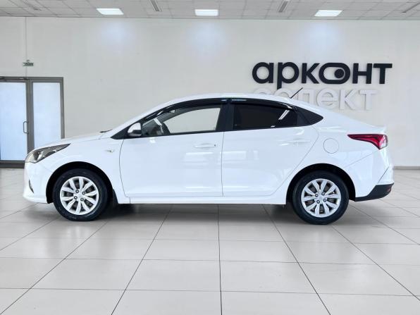 Hyundai Solaris II Рестайлинг с пробегом 2021 года, цена 1 699 000 рублей, 54345 км, седан, Автокод Объявления