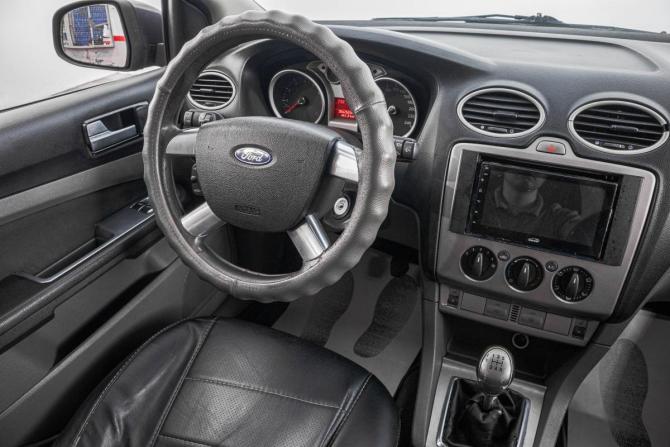 Ford Focus II Рестайлинг с пробегом 2010 года, цена 629 000 рублей, 299000 км, универсал, Автокод Объявления