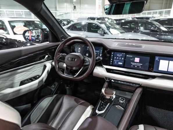 Geely Monjaro I с пробегом 2023 года, цена 3 099 700 рублей, 61229 км, внедорожник, Автокод Объявления