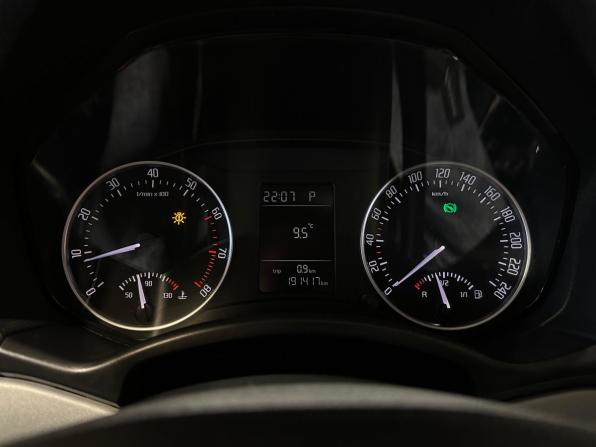 Skoda Octavia II (A5) Рестайлинг с пробегом 2012 года, цена 900 000 рублей, 191416 км, лифтбек, Автокод Объявления
