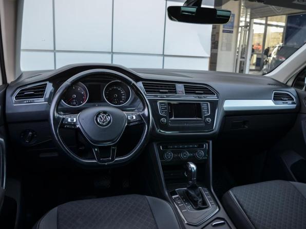 Volkswagen Tiguan II с пробегом 2017 года, цена 2 349 000 рублей, 89160 км, внедорожник, Автокод Объявления