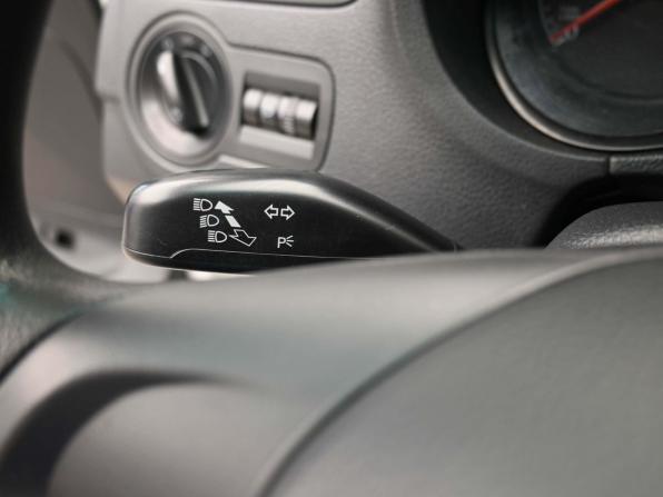Volkswagen Polo V Рестайлинг с пробегом 2015 года, цена 929 000 рублей, 130656 км, седан, Автокод Объявления