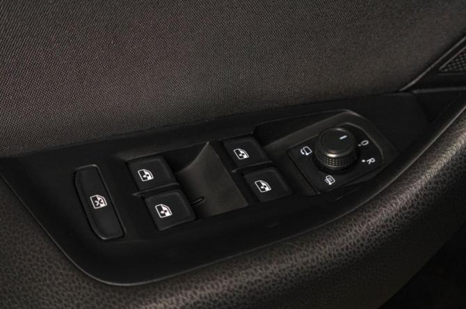Volkswagen Passat B8 с пробегом 2017 года, цена 1 619 000 рублей, 282000 км, универсал, Автокод Объявления