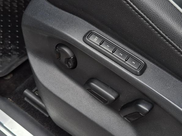 Volkswagen Tiguan II с пробегом 2016 года, цена 2 199 000 рублей, 155713 км, внедорожник, Автокод Объявления