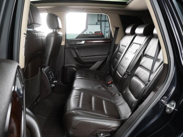 Volkswagen Touareg II с пробегом 2012 года, цена 2 379 000 рублей, 152067 км, внедорожник, Автокод Объявления
