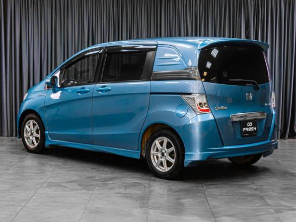 Honda Freed I Рестайлинг с пробегом 2012 года, цена 919 000 рублей, 197196 км, компактвэн, Автокод Объявления
