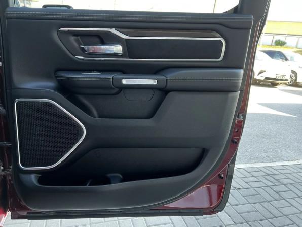 Ram 1500 IV (DS/DJ) с пробегом 2021 года, цена 6 350 000 рублей, 3004 км, offers.body_type.unknown, Автокод Объявления