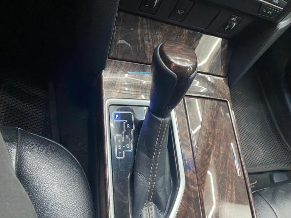 Toyota Camry VII (XV50) Рестайлинг 2 с пробегом 2018 года, цена 2 350 000 рублей, 157863 км, седан, Автокод Объявления
