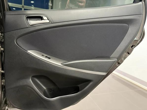 Hyundai Solaris I Рестайлинг с пробегом 2015 года, цена 990 000 рублей, 168644 км, седан, Автокод Объявления