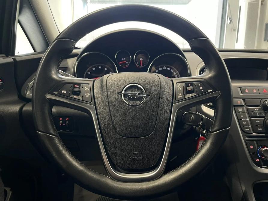 Opel Astra J Рестайлинг Москва  - изображение 14