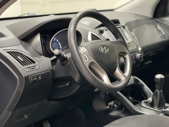 Hyundai ix35 I с пробегом 2013 года, цена 1 240 000 рублей, 75567 км, внедорожник, Автокод Объявления