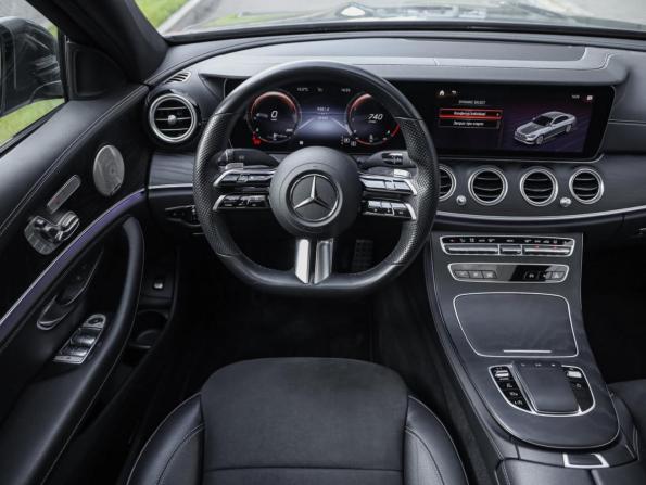 Mercedes-Benz E-Класс V (W213 S213 C238) Рестайлинг с пробегом 2022 года, цена 5 150 000 рублей, 59484 км, седан, Автокод Объявления
