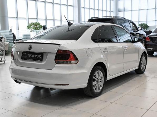 Volkswagen Polo V Рестайлинг с пробегом 2017 года, цена 1 399 000 рублей, 98273 км, седан, Автокод Объявления
