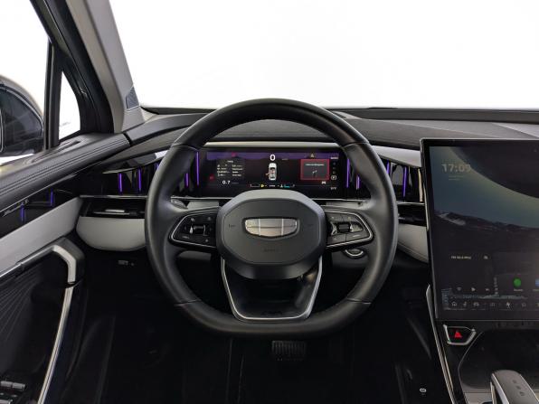 Geely Atlas II с пробегом 2024 года, цена 2 850 000 рублей, 69150 км, внедорожник, Автокод Объявления