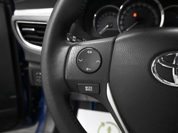 Toyota Corolla XI (E160 E170 E180) с пробегом 2013 года, цена 1 475 000 рублей, 100636 км, седан, Автокод Объявления