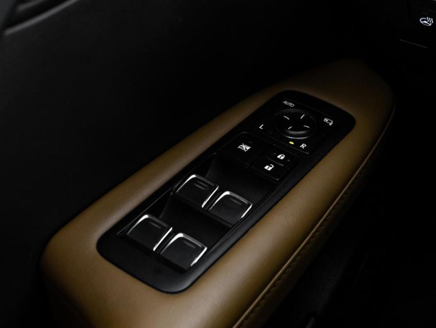 Lexus RX IV Рестайлинг Санкт-Петербург  - изображение 23