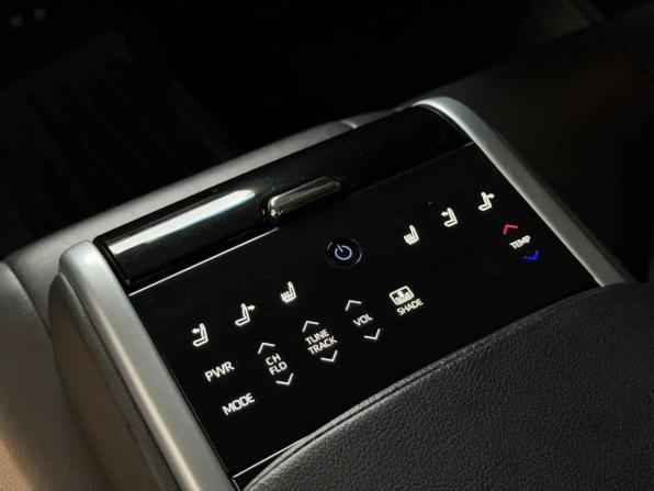 Toyota Camry VIII (XV70) с пробегом 2018 года, цена 2 450 000 рублей, 187000 км, седан, Автокод Объявления