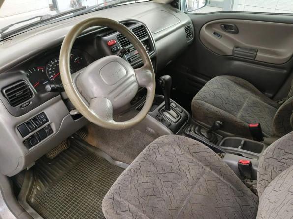 Chevrolet Tracker II с пробегом 2003 года, цена 370 000 рублей, 345600 км, внедорожник, Автокод Объявления