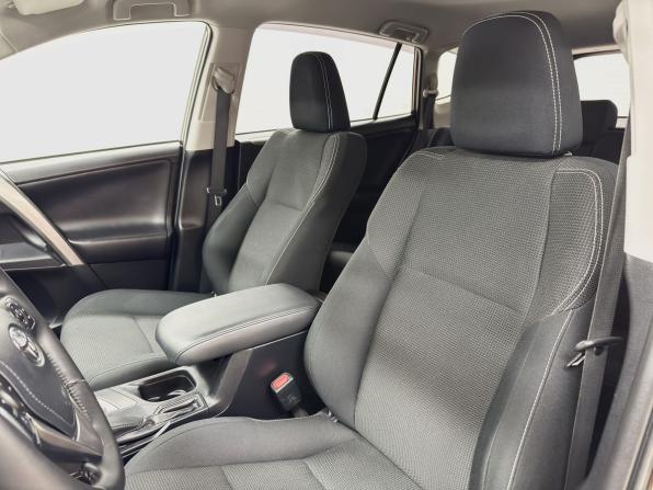 Toyota RAV4 IV (XA40) Рестайлинг с пробегом 2016 года, цена 2 430 000 рублей, 123492 км, внедорожник, Автокод Объявления