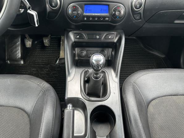 Hyundai ix35 I Рестайлинг с пробегом 2013 года, цена 1 400 000 рублей, 53286 км, внедорожник, Автокод Объявления