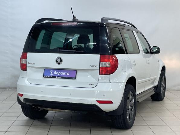 Skoda Yeti I Рестайлинг с пробегом 2017 года, цена 1 270 000 рублей, 211721 км, внедорожник, Автокод Объявления