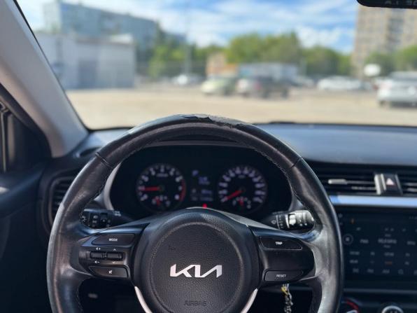 Kia Rio IV Рестайлинг с пробегом 2022 года, цена 1 549 900 рублей, 114980 км, хэтчбек, Автокод Объявления