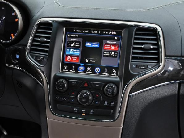 Jeep Grand Cherokee IV (WK2) Рестайлинг с пробегом 2015 года, цена 2 349 000 рублей, 228000 км, внедорожник, Автокод Объявления