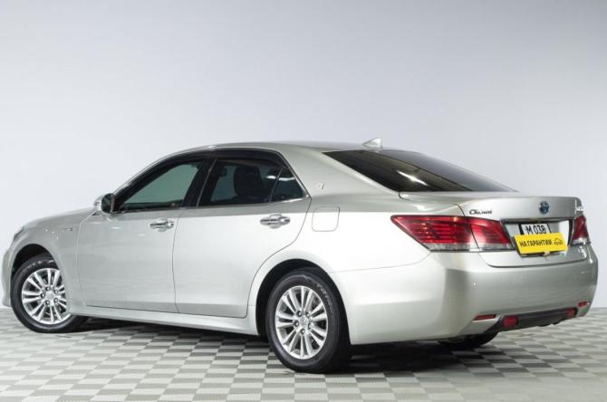 Toyota Crown XIV (S210) Рестайлинг с пробегом 2016 года, цена 2 579 000 рублей, 302030 км, седан, Автокод Объявления