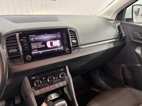 Skoda Karoq I с пробегом 2021 года, цена 2 497 000 рублей, 54834 км, внедорожник, Автокод Объявления