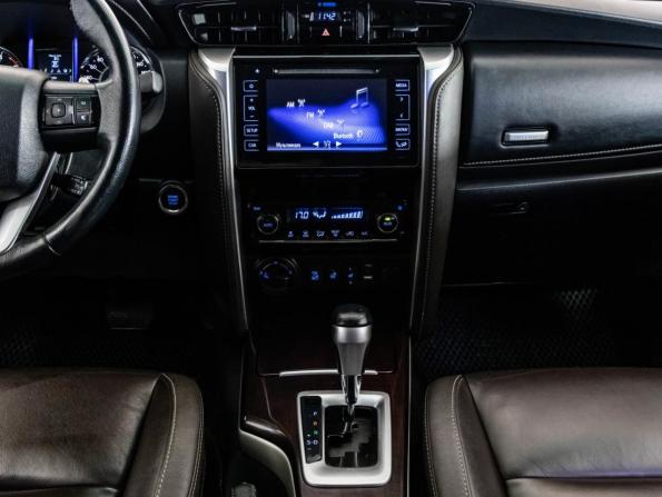 Toyota Fortuner II с пробегом 2018 года, цена 2 999 000 рублей, 157642 км, внедорожник, Автокод Объявления