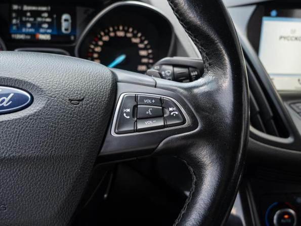 Ford Kuga II Рестайлинг с пробегом 2017 года, цена 1 630 000 рублей, 112042 км, внедорожник, Автокод Объявления
