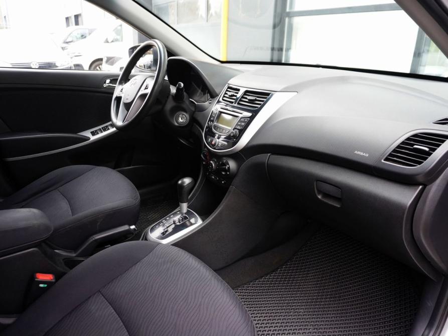 Hyundai Solaris I Москва  - изображение 11