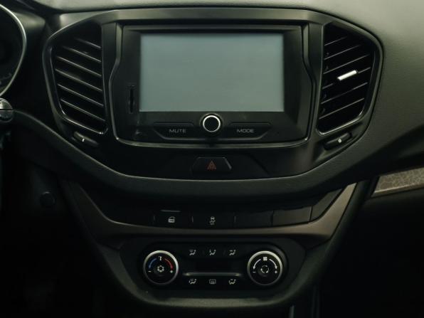 Lada (ВАЗ) Vesta I с пробегом 2015 года, цена 570 000 рублей, 296473 км, седан, Автокод Объявления