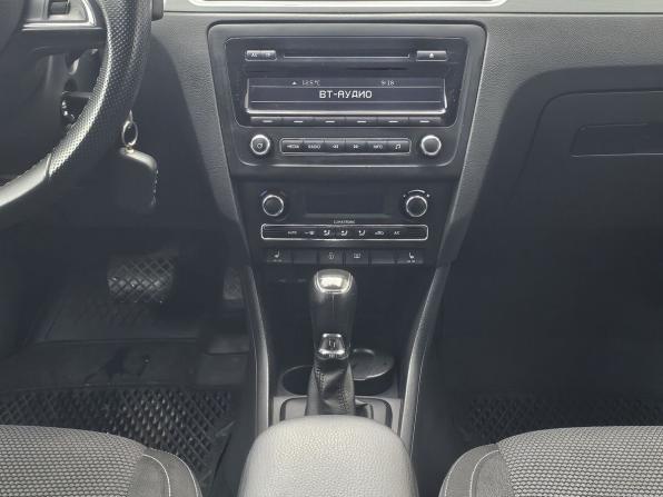 Skoda Rapid I с пробегом 2014 года, цена 830 000 рублей, 246740 км, лифтбек, Автокод Объявления