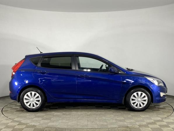 Hyundai Solaris I Рестайлинг с пробегом 2015 года, цена 900 000 рублей, 99607 км, хэтчбек, Автокод Объявления