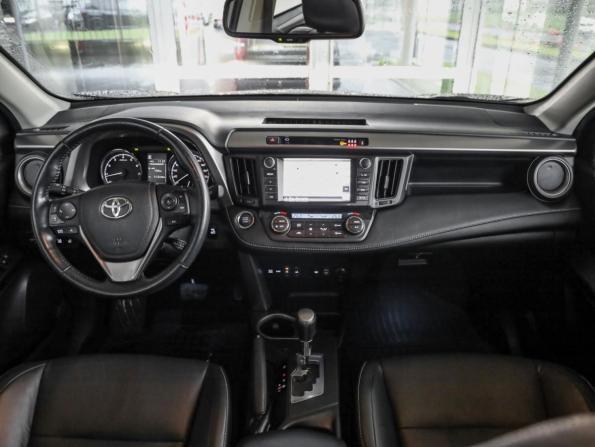 Toyota RAV4 IV (XA40) Рестайлинг с пробегом 2017 года, цена 2 449 000 рублей, 79389 км, внедорожник, Автокод Объявления