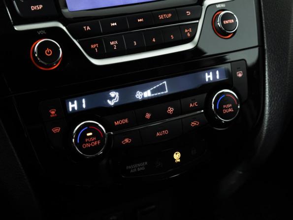 Nissan Qashqai II с пробегом 2018 года, цена 1 499 700 рублей, 125506 км, внедорожник, Автокод Объявления