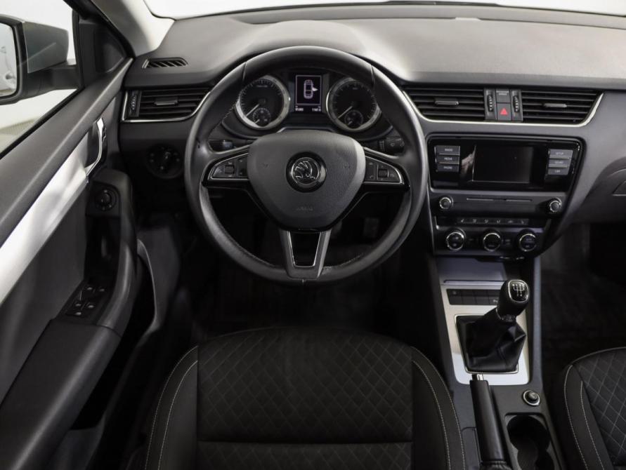 Skoda Octavia III (A7) Санкт-Петербург  - изображение 10