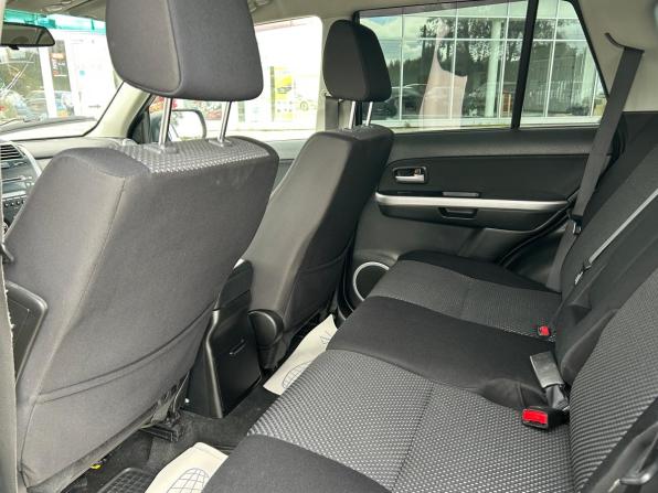 Suzuki Grand Vitara II с пробегом 2008 года, цена 650 000 рублей, 300000 км, внедорожник, Автокод Объявления