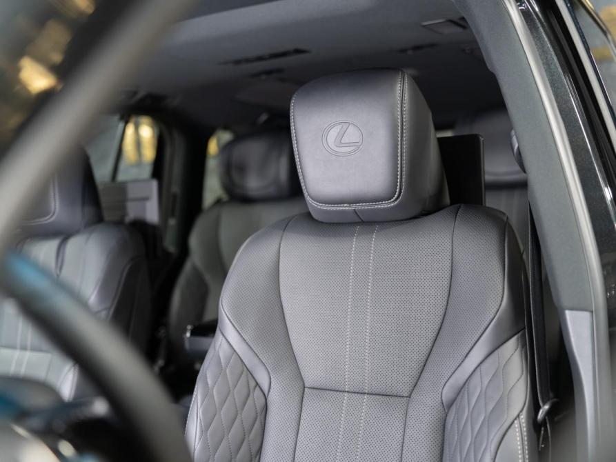 Lexus LX IV Москва  - изображение 11