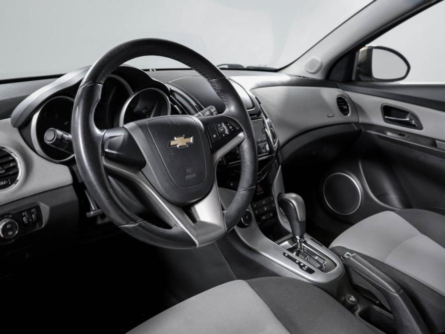Chevrolet Cruze I Рестайлинг Москва  - изображение 14