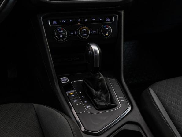 Volkswagen Tiguan II с пробегом 2020 года, цена 2 099 000 рублей, 159546 км, внедорожник, Автокод Объявления