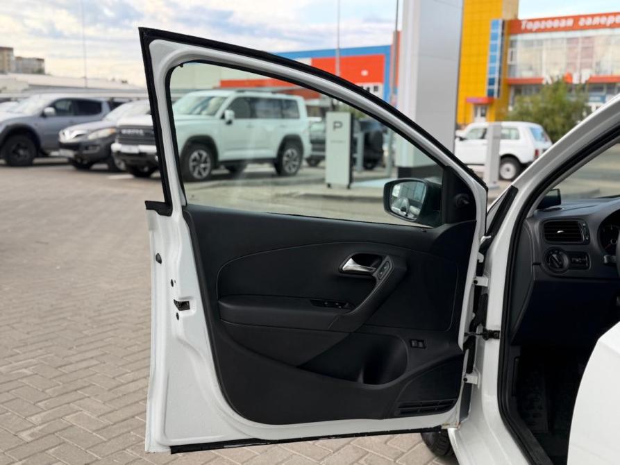 Volkswagen Polo V Рестайлинг Сыктывкар  - изображение 14