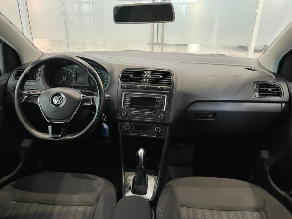 Volkswagen Polo V Рестайлинг с пробегом 2016 года, цена 1 033 000 рублей, 99517 км, седан, Автокод Объявления
