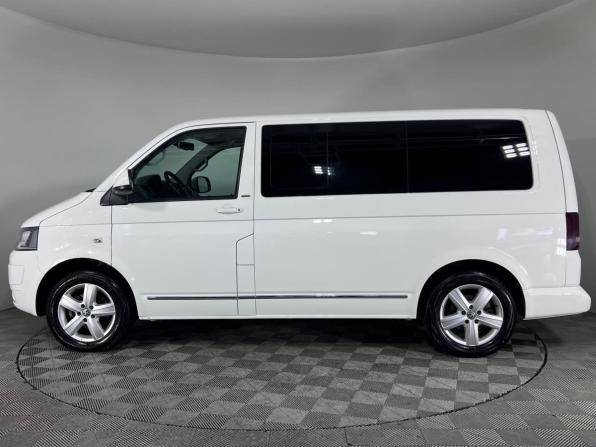 Volkswagen Multivan T5 Рестайлинг с пробегом 2013 года, цена 2 499 000 рублей, 172103 км, минивэн, Автокод Объявления