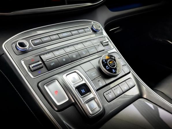 Hyundai Santa Fe IV Рестайлинг с пробегом 2021 года, цена 4 200 000 рублей, 43134 км, внедорожник, Автокод Объявления