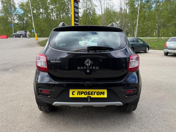 Renault Sandero II с пробегом 2018 года, цена 1 049 000 рублей, 135000 км, хэтчбек, Автокод Объявления