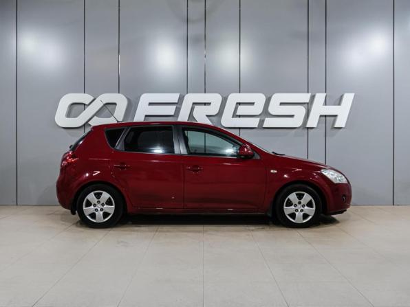 Kia Ceed I с пробегом 2007 года, цена 709 000 рублей, 262271 км, хэтчбек, Автокод Объявления