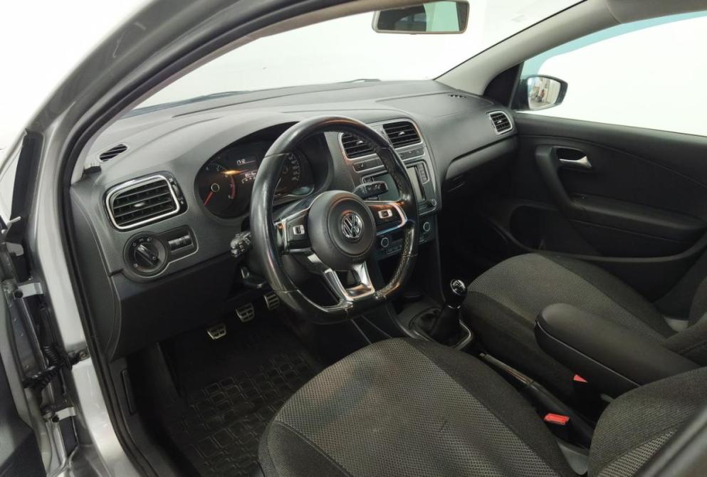 Volkswagen Polo V Рестайлинг Екатеринбург  - изображение 11